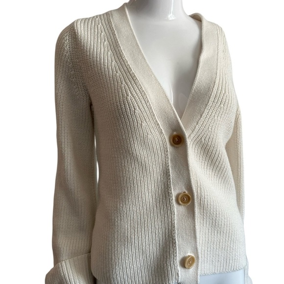 Banana Republic Women's Cream Cardigan Sweater - Picture 4 of 9